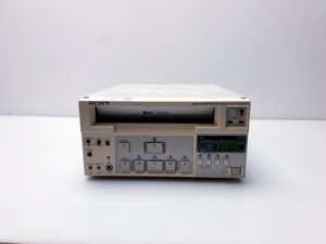 SONY Videokassetten Recorder SVO 9500MDP // SVO-9500MDP