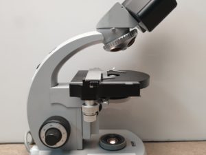 Carl Zeiss 470914-9902 35 Tischmikroskop Mikroskop – C8x