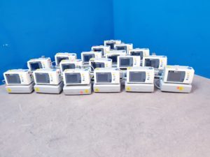 Philips IntelliVue X2 Vital Sign Monitor + 865122 M8023A Ladegerät + Kabel