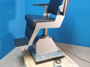 Patientenstuhl - Behandlungsstuhl - für die Ophtalmoligie - HNO;