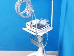 GE MAC 2000 EKG Maschine + KISS Sauganlage