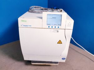 Melag Vacuklav 44B - 44 B   Autoklav Sterilisator - UNGEPRÜFT - DEFEKT