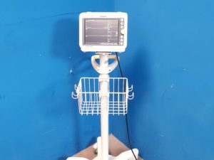 Philips SureSigns VM6 NIBP SpO2, EKG, Temp - auf Gestell