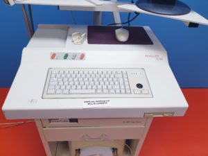 Schiller Cardiovit  CS-200 12 Kanal EKG mit Stässle DT 100 Sauganlage  Power Cube Spirometrie Modul