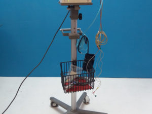 Nellcor Puritan Bennett N5500  Patienten-Überwachungsmonitor  mit Zubehör