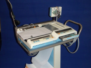 Nihon Kohden EEG Neurofax EEG- 7310  Inkl. EEG-Isolated Elektro inputBox JE -711A