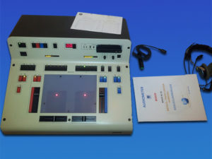 2Kanal Audiometer BOSCH KS10, Kopfhörer und Signal-Drucktaste