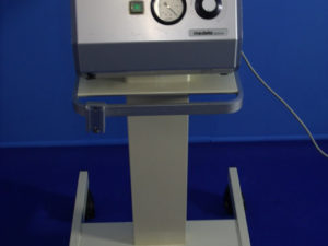 MEDELA Median 04613  Surgery suction unit