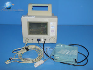 Nellcor NPB-4000C ECG Multi-parameter Color Monitor  / Überwachungsmonitor