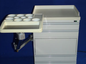 SCHMITZ Spekulaheizschrank Instrumentenschrank Gyn. Heizschrank  Fahrbar mit Schwenkarm